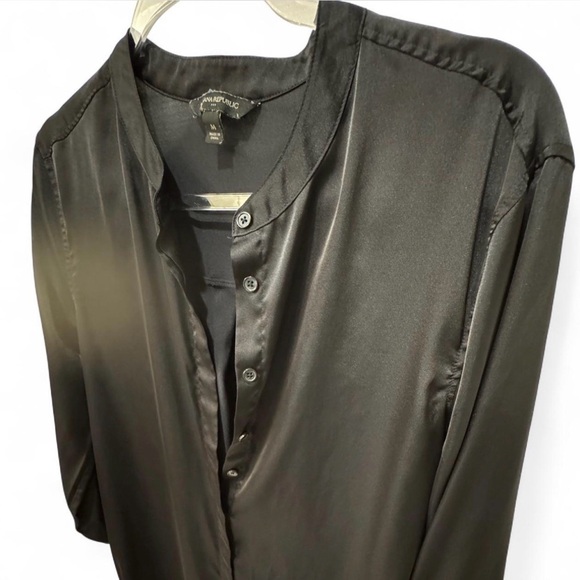 BANANA REPUBLIC Classic Black Silky Dress - Picture 4 of 5